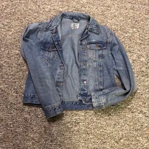 Fitted jean jacket